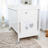 Patut Bebe din Lemn Masiv, BabyDreams Balu cu Sertar, 133x71x106 cm, Alb-Gri, Design Elegant Italia 