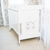 Patut Bebe din Lemn Masiv, BabyDreams Bon-Bon cu Sertar, 133x71x106 cm, Alb-Gri, Design Elegant Italia 